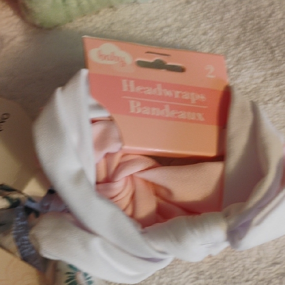 Pink and Green Kids Hair Accessories Set - Picture 10 of 11